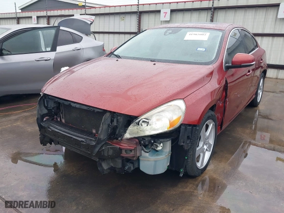 2012 Volvo S60 T5 with VIN YV1622FS4C2123179, listed as a IAAI auction lot 41903002 with 109,968 mi miles. Bid and sale history available at carsss.com. Image 20.