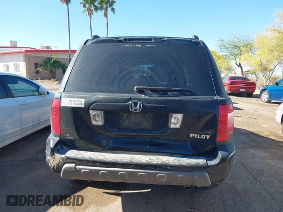 2005 Honda Pilot EX with VIN 5FNYF18455B044034, listed as a IAAI auction lot 42078473 with 265,726 mi miles. Bid and sale history available at carsss.com. Image 15.