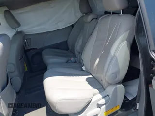 2014 Toyota Sienna XLE с VIN 5TDYK3DC8ES451829, выставлен на аукционе IAAI как лот 42689122 с пробегом 104 729 миль миль и . История ставок и продаж доступна на DreamBid. Изображение 8.