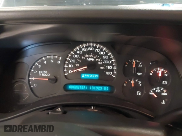 2004 Chevrolet Suburban LT z VIN 1GNFK16Z64J268977, wystawiony jako IAAI lot #41573029 z przebiegiem 181 923 mil mil oraz . Historia ofert i sprzedaży dostępna na DreamBid. Obrazek 7.