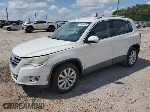 2011 Volkswagen Tiguan SEL w/Premium Navi z VIN WVGAV7AX1BW540155, wystawiony jako Copart lot #56483975 z przebiegiem 137 970 mil mil oraz Czysty tytuł • Clean title. Historia ofert i sprzedaży dostępna na DreamBid. Obrazek 1.