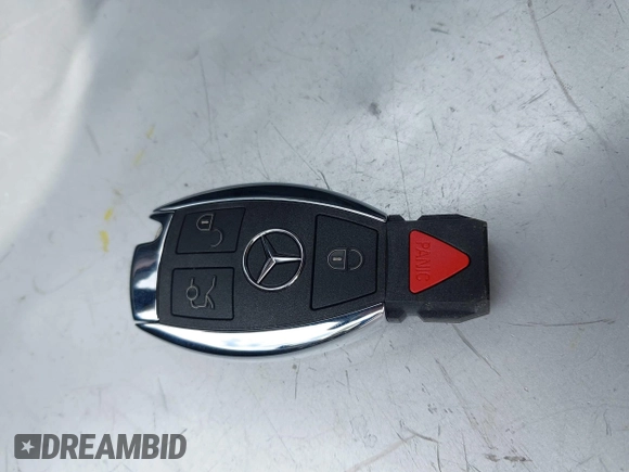 2011 Mercedes-Benz C-Class C 300 Sport with VIN WDDGF8BB1BR167613, listed as a IAAI auction lot 41643801 with 197,454 mi miles. Bid and sale history available at carsss.com. Image 11.