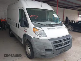 2017 Ram ProMaster Cargo z VIN 3C6TRVBG3HE503011, wystawiony jako IAAI lot #42315735 z przebiegiem 112 108 mil mil oraz . Historia ofert i sprzedaży dostępna na DreamBid. Obrazek 1.