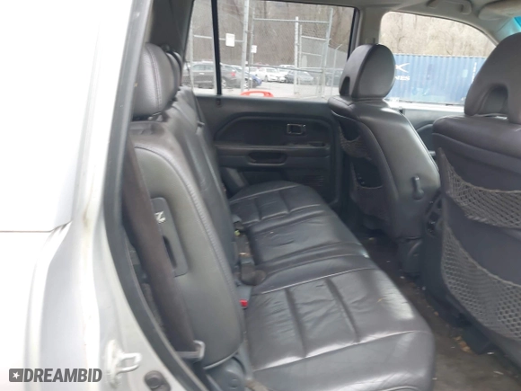 2006 Honda Pilot EX-L with RES with VIN 2HKYF18606H502115, listed as a IAAI auction lot 41872434 with 286,953 mi miles. Bid and sale history available at carsss.com. Image 8.