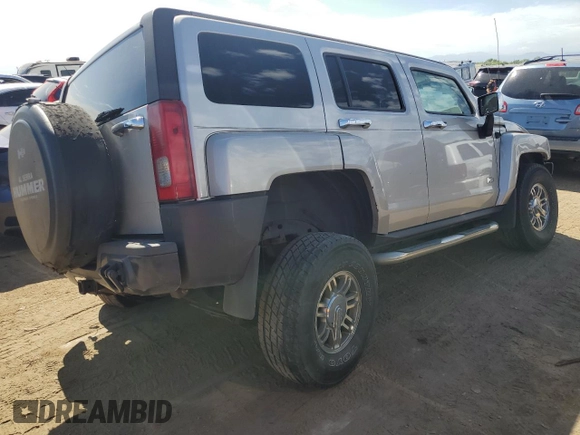 2007 Hummer H3 SUV with VIN 5GTDN13E678131924, listed as a Copart auction lot 72397274 with Not Provided miles and Salvage Title. Bid and sale history available at carsss.com. Image 3.