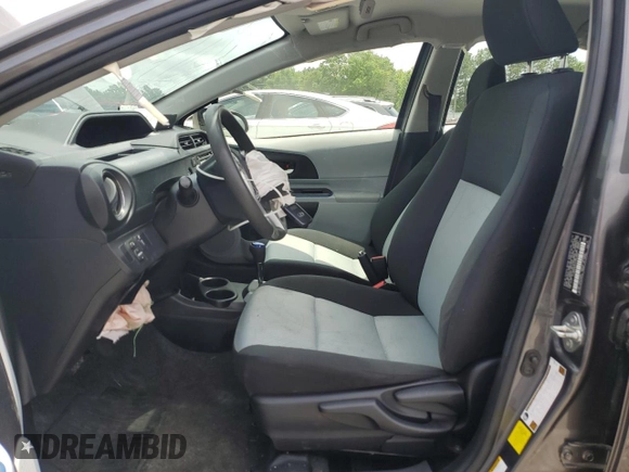 2013 Toyota Prius One with VIN JTDKDTB31D1550250, listed as a Copart auction lot 54205765 with 178,802 mi miles and Non Repairable. Bid and sale history available at DreamBid. Image 7.
