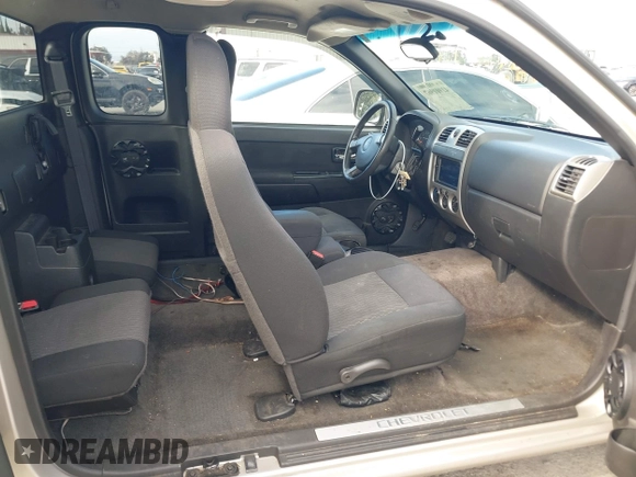 2008 Chevrolet Colorado 1LT z VIN 1GCCS39E188192565, wystawiony jako IAAI lot #41901967 z przebiegiem 282 987 mil mil oraz . Historia ofert i sprzedaży dostępna na DreamBid. Obrazek 8.