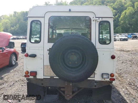 1996 Land Rover Defender с VIN SALLDHM68TA991998, выставлен на аукционе Copart как лот 57596025 с пробегом 150 656 миль миль и Списание • Salvage title. История ставок и продаж доступна на DreamBid. Изображение 6.