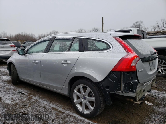 2016 Volvo V60 T5 Drive-E Premier z VIN YV140MEK3G1307244, wystawiony jako Copart lot #87429124 z przebiegiem 141 355 mil mil oraz Nie do naprawy • Non repairable. Historia ofert i sprzedaży dostępna na DreamBid. Obrazek 2.