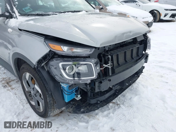 2024 Hyundai Venue Limited with VIN KMHRC8A37RU306393, listed as a IAAI auction lot 41532801 with 11,605 mi miles and . Bid and sale history available at DreamBid. Image 18.