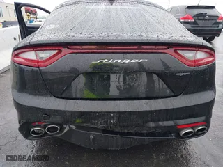 2018 Kia Stinger GT1 with VIN KNAE45LC4J6035780, listed as a IAAI auction lot 41560394 with 86,312 mi miles. Bid and sale history available at carsss.com. Image 12.