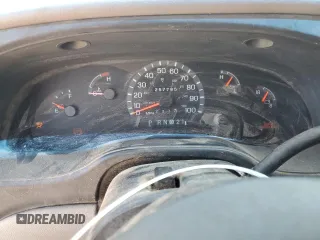 2002 Ford Econoline Passenger XL с VIN 1FBSS31L02HB56870, выставлен на аукционе Copart как лот 59566015 с пробегом 257 785 миль миль и Списание • Salvage title. История ставок и продаж доступна на DreamBid. Изображение 9.