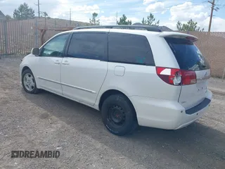 2004 Toyota Sienna XLE with VIN 5TDZA22C94S172859, listed as a IAAI auction lot 42057034 with 295,857 mi miles. Bid and sale history available at carsss.com. Image 3.