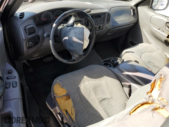 2000 Ford F-150 XL с VIN 1FTZX0726YKB47787, выставлен на аукционе Copart как лот 49712445 с пробегом Не указан миль и Списание • Salvage title. История ставок и продаж доступна на DreamBid. Изображение 8.
