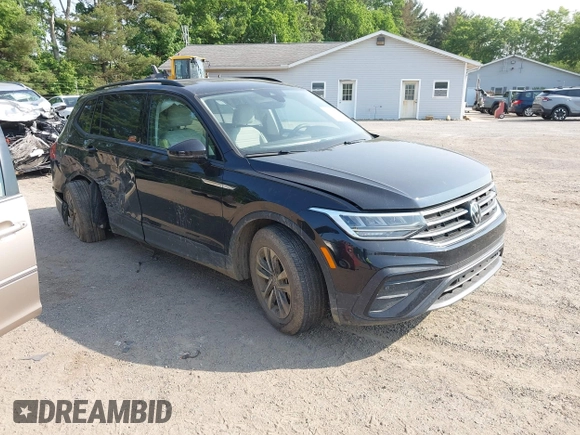 2024 Volkswagen Tiguan S с VIN 3VVFB7AX0RM048747, выставлен на аукционе IAAI как лот 42392509 с пробегом 9 130 миль миль и . История ставок и продаж доступна на DreamBid. Изображение 1.