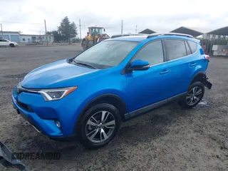2018 Toyota RAV4 XLE with VIN 2T3RFREV0JW722354, listed as a IAAI auction lot 41974466 with 65,013 mi miles. Bid and sale history available at carsss.com. Image 18.