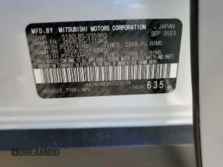 2024 Mitsubishi Outlander SE z VIN JA4J4VA83RZ020109, wystawiony jako Copart lot #52234285 z przebiegiem 4 910 mil mil oraz Szkoda całkowita • Salvage title. Historia ofert i sprzedaży dostępna na DreamBid. Obrazek 13.