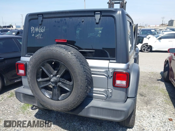 2021 Jeep Wrangler Unlimited Sport Altitude with VIN 1C4HJXDGXMW662493, listed as a IAAI auction lot 41288957 with 64,808 mi miles and . Bid and sale history available at DreamBid. Image 17.