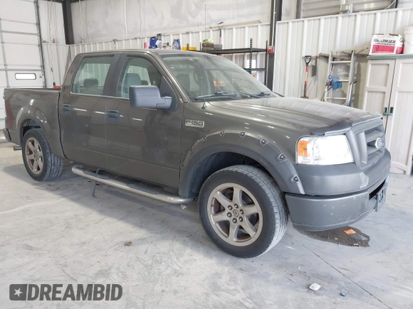2008 Ford F-150 XL with VIN 1FTRW12W18KB96138, listed as a IAAI auction lot 41813013 with 159,920 mi miles. Bid and sale history available at carsss.com. Image 1.