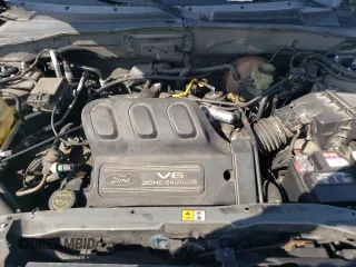 2002 Ford Escape XLT Choice с VIN 1FMYU04132KD68301, выставлен на аукционе Copart как лот 59854935 с пробегом Не указан миль и Списание • Salvage title. История ставок и продаж доступна на DreamBid. Изображение 12.