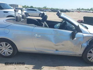 2009 Volkswagen Eos Komfort with VIN WVWBA71F39V020521, listed as a IAAI auction lot 42004648 with 50,885 mi miles and . Bid and sale history available at DreamBid. Image 13.