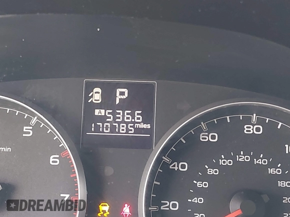 2014 Subaru Legacy Special Sports z VIN 4S3BMCH62E3021347, wystawiony jako IAAI lot #42260384 z przebiegiem 170 785 mil mil oraz . Historia ofert i sprzedaży dostępna na DreamBid. Obrazek 15.