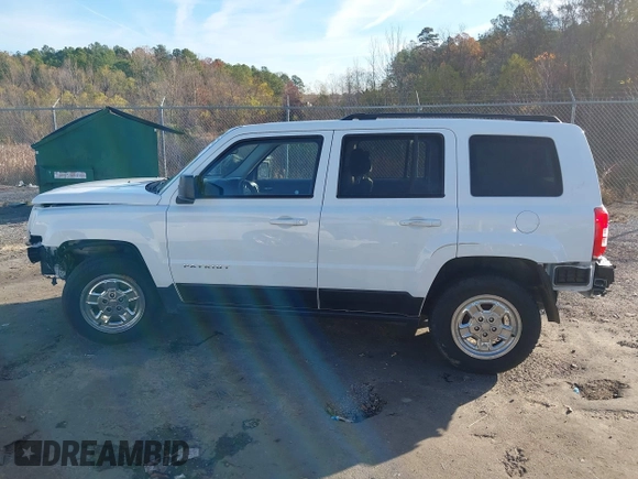 2016 Jeep Patriot Sport SE with VIN 1C4NJPBAXGD726730, listed as a IAAI auction lot 38298268 with 95,716 mi miles and . Bid and sale history available at carsss.com. Image 14.