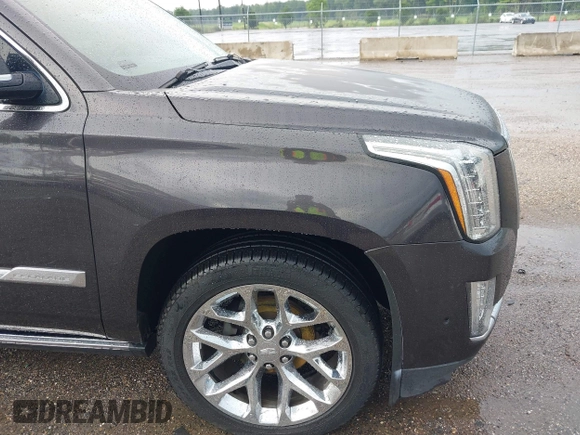2016 Cadillac Escalade Premium Collection z VIN 1GYS4CKJ7GR260450, wystawiony jako IAAI lot #42542124 z przebiegiem 85 513 mil mil oraz . Historia ofert i sprzedaży dostępna na DreamBid. Obrazek 19.