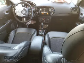 2019 Jeep Compass Altitude с VIN 3C4NJDBB0KT674695, выставлен на аукционе Copart как лот 49836025 с пробегом 52 089 миль миль и Списание • Salvage title. История ставок и продаж доступна на DreamBid. Изображение 8.