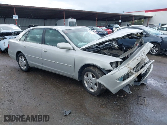 2004 Toyota Avalon XL with VIN 4T1BF28B44U364702, listed as a IAAI auction lot 41473272 with 226,845 mi miles. Bid and sale history available at carsss.com. Image 1.