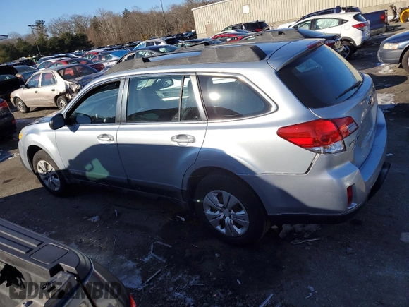 2013 Subaru Outback 2.5i with VIN 4S4BRCAC2D1303172, listed as a Copart auction lot 46005195 with 115,795 mi miles and Salvage title. Bid and sale history available at DreamBid. Image 2.