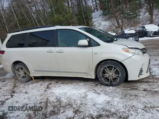 2018 Toyota Sienna XLE with VIN 5TDDZ3DC2JS191352, listed as a IAAI auction lot 41458248 with 143,664 mi miles. Bid and sale history available at carsss.com. Image 14.