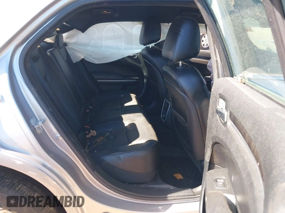 2014 Chrysler 300 with VIN 2C3CCAET6EH138940, listed as a IAAI auction lot 41639776 with 45,932 mi miles. Bid and sale history available at carsss.com. Image 8.