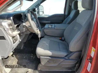 2023 Ford F-250 XL with VIN 1FT7W2BT0PEC05492, listed as a Copart auction lot 47969505 with 31,998 mi miles and Salvage title. Bid and sale history available at DreamBid. Image 7.