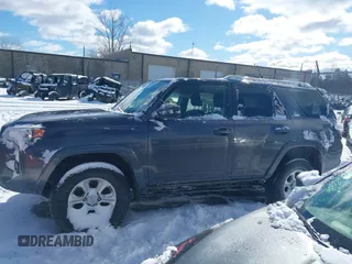 2018 Toyota 4Runner SR5 with VIN JTEBU5JR6J5536801, listed as a IAAI auction lot 41674894 with 136,859 mi miles and . Bid and sale history available at DreamBid. Image 15.