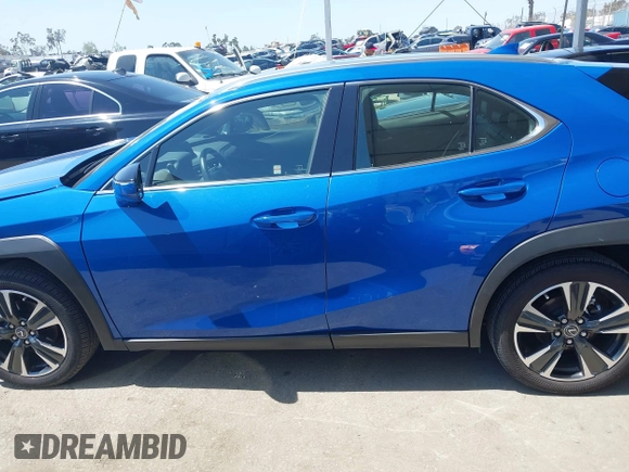 2022 Lexus UX with VIN JTHX3JBH0N2049742, listed as a IAAI auction lot 41917341 with 18,728 mi miles. Bid and sale history available at carsss.com. Image 14.