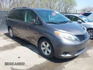 2013 Toyota Sienna LE AAS with VIN 5TDKK3DC1DS308855, listed as a IAAI auction lot 41891771 with 160,019 mi miles. Bid and sale history available at carsss.com. Image 1.