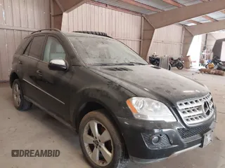 2009 Mercedes-Benz M 3.5L with VIN 4JGBB86E69A463834, listed as a IAAI auction lot 41518985 with Not Provided miles and . Bid and sale history available at carsss.com. Image 1.