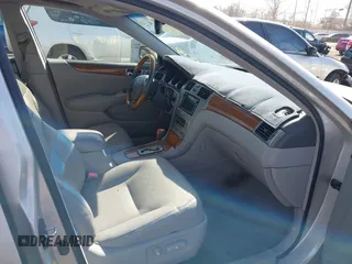 2005 Lexus ES 350 with VIN JTHBA30G655098125, listed as a IAAI auction lot 41804407 with 135,696 mi miles and . Bid and sale history available at DreamBid. Image 5.