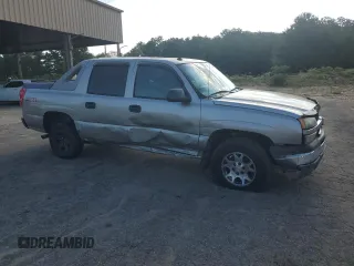 2003 Chevrolet Avalanche with VIN 3GNEK13T73G324663, listed as a Copart auction lot 67519804 with 159,084 mi miles and Salvage Title. Bid and sale history available at carsss.com. Image 4.