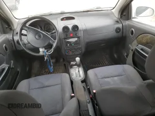2008 Chevrolet Aveo LS z VIN KL1TD66618B059937, wystawiony jako Copart lot #44467395 z przebiegiem 52 360 mil mil oraz Tytuł czysty. Historia ofert i sprzedaży dostępna na DreamBid. Obrazek 8.