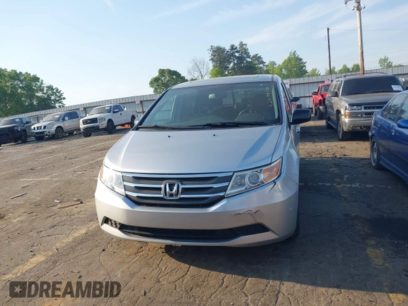 2013 Honda Odyssey EX-L with VIN 5FNRL5H6XDB084016, listed as a IAAI auction lot 42044300 with 156,296 mi miles and . Bid and sale history available at carsss.com. Image 12.