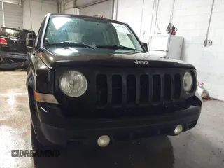 2014 Jeep Patriot High Altitude with VIN 1C4NJPFAXED679271, listed as a IAAI auction lot 41290600 with 157,256 mi miles and . Bid and sale history available at carsss.com. Image 12.
