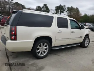 2012 GMC Yukon XL Denali with VIN 1GKS2MEF5CR284219, listed as a Copart auction lot 85585714 with 202,387 mi miles and Salvage Title. Bid and sale history available at carsss.com. Image 3.