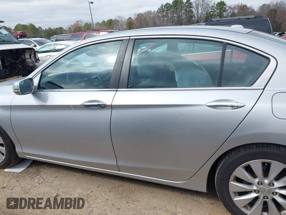 2013 Honda Accord Sdn EX-L with VIN 1HGCR2F8XDA031768, listed as a IAAI auction lot 41541297 with 134,332 mi miles. Bid and sale history available at carsss.com. Image 14.