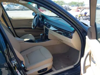 2008 BMW 3 Series 328i with VIN WBAVA37548NL50443, listed as a IAAI auction lot 42139674 with 129,105 mi miles and . Bid and sale history available at DreamBid. Image 5.