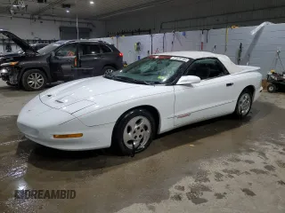 1995 Pontiac Firebird z VIN 2G2FS32S9S2218402, wystawiony jako Copart lot #81870184 z przebiegiem 117 265 mil mil oraz Czysty tytuł • Clean title. Historia ofert i sprzedaży dostępna na DreamBid. Obrazek 1.