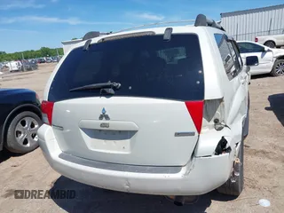 2004 Mitsubishi Endeavor Limited z VIN 4A4MM41S34E001920, wystawiony jako IAAI lot #42172909 z przebiegiem 196 140 mil mil oraz . Historia ofert i sprzedaży dostępna na DreamBid. Obrazek 17.
