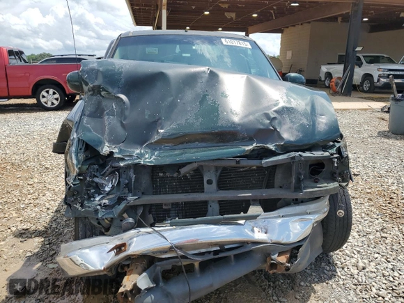 2001 Ford F-150 XL with VIN 2FTRX07W51CA44468, listed as a Copart auction lot 61017815 with Not provided miles and Salvage title. Bid and sale history available at DreamBid. Image 5.