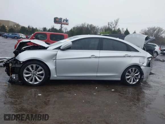 2013 Hyundai Sonata Limited with VIN 5NPEC4AC2DH714833, listed as a IAAI auction lot 41930367 with 157,205 mi miles and . Bid and sale history available at carsss.com. Image 15.